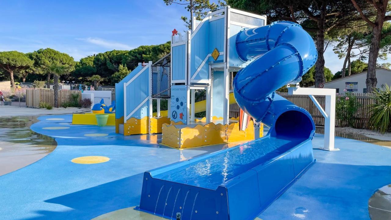 Camping Le Suroit Le Bois-Plage-en-Ré Eksteriør bilde