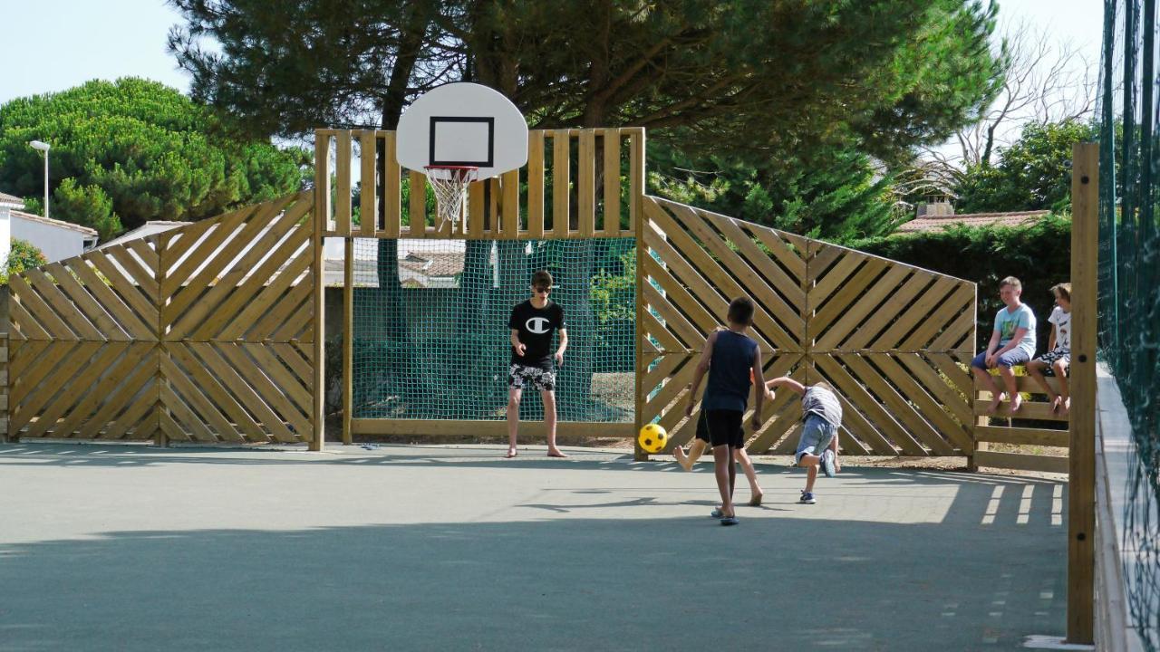 Camping Le Suroit Le Bois-Plage-en-Ré Eksteriør bilde